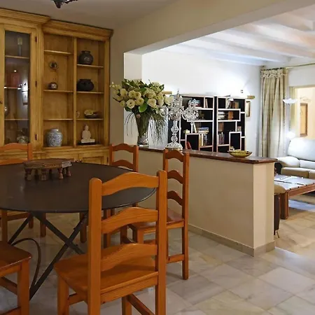 Mit Privatpool Fuer 6 Personen Ca 246 Qm In Nerja, Andalusien Costa Del Sol Nerja