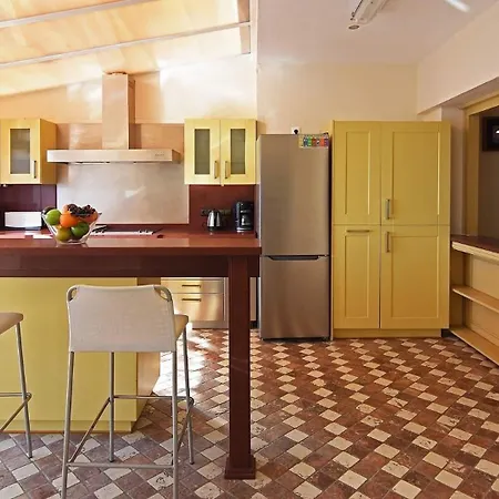 Vakantiehuis Mit Privatpool Fuer 6 Personen Ca 246 Qm In Nerja, Andalusien Costa Del Sol *